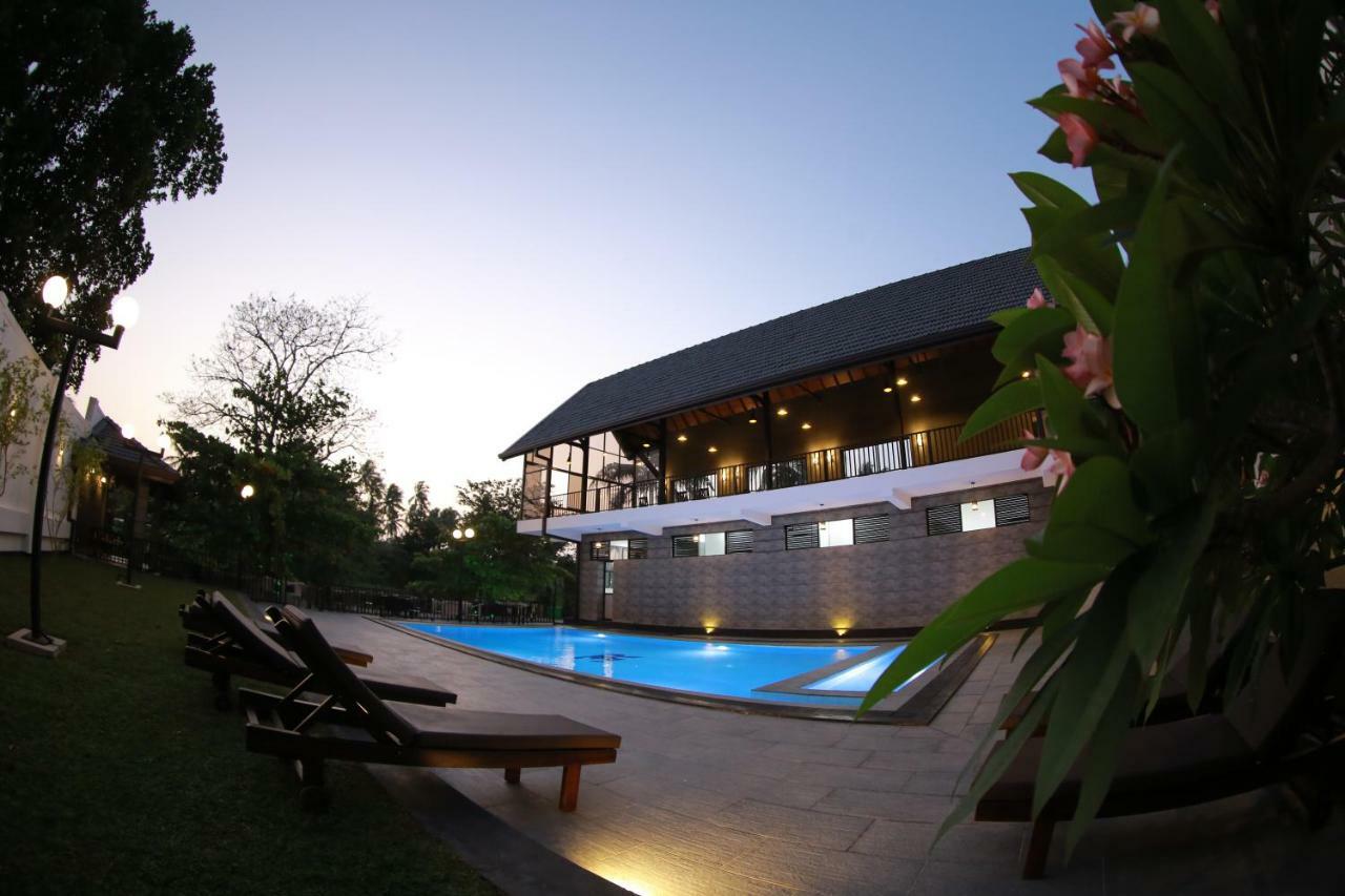 3R Resort Negombo Exterior photo