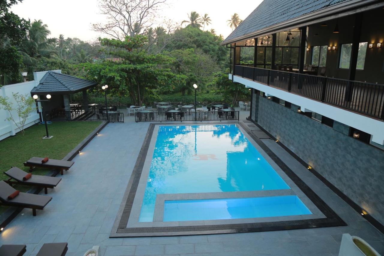 3R Resort Negombo Exterior photo